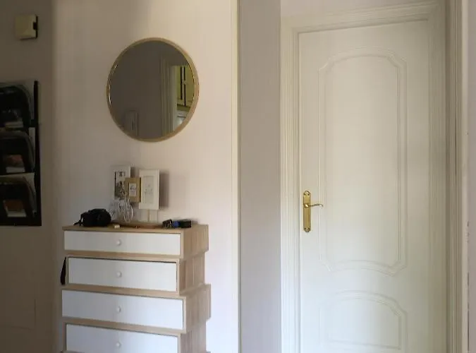 Apartament En Auxi Y Emilio Torremolinos