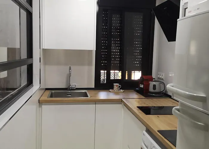 Apartamento En Auxi Y Emilio *